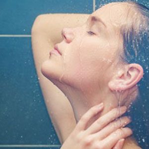 9 Razones para tomar un baño con agua caliente