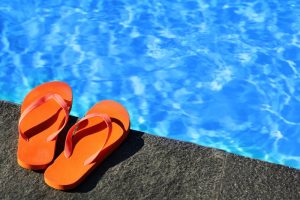 ¿Es recomendable instalar un calentador solar en piscinas públicas?